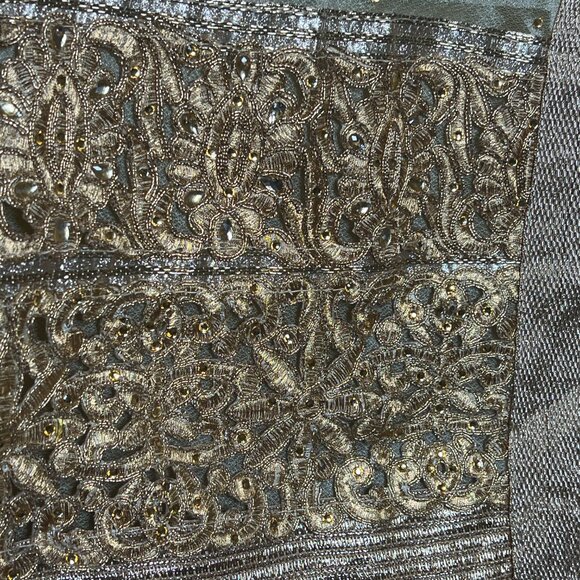 Pre-owned traditional Indian wear textile measuring approximately 96 inches by 4 - Picture 2 of 4